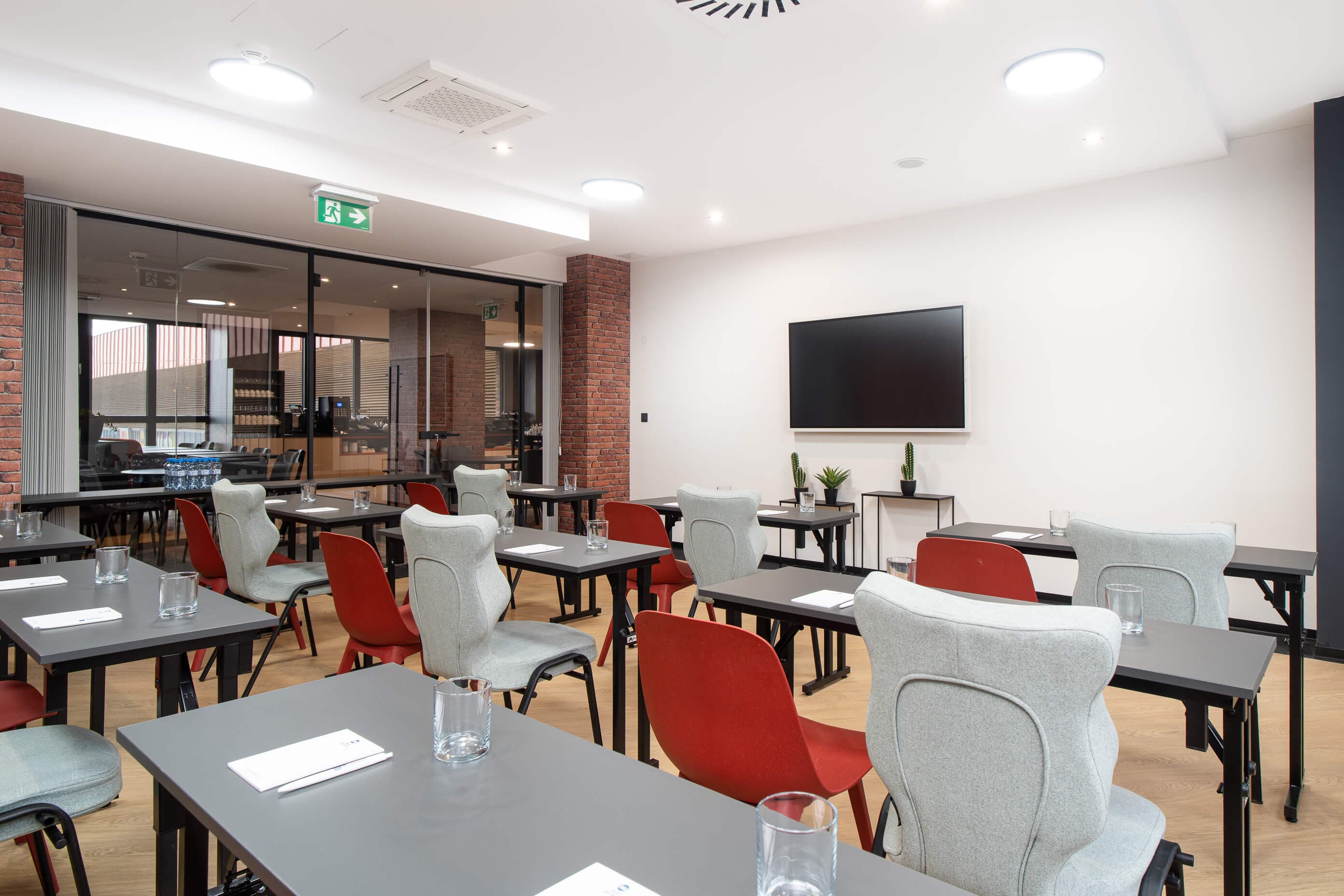 Moderná meetingová miestnosť pre vaše stretnutia